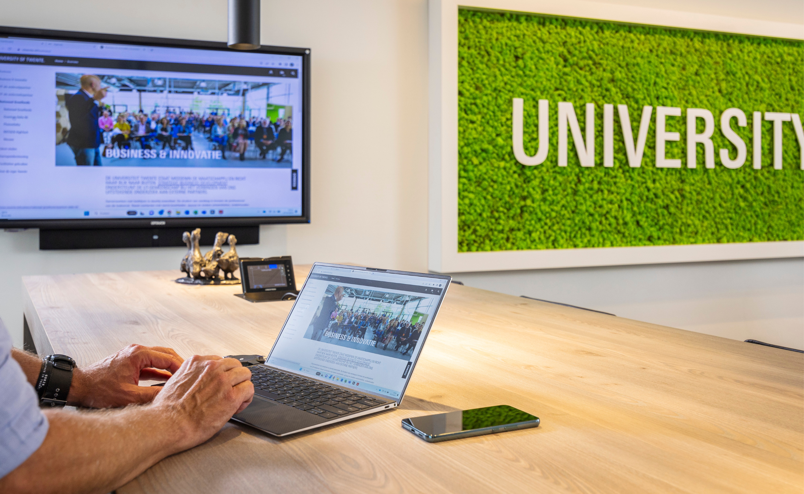 Universiteit Twente - promotiezaal - met audiovisuele oplossingen (av) van Fidato